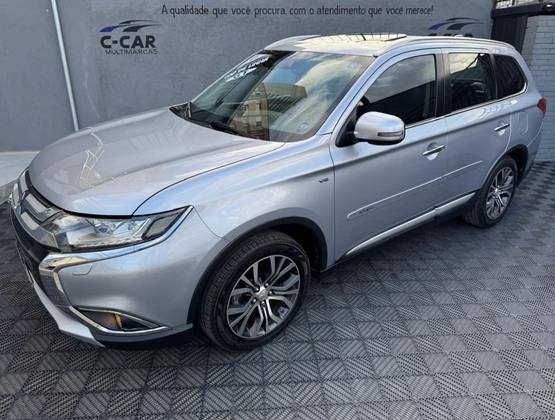 MITSUBISHI OUTLANDER 3.0 GT 4X4 V6 24V GASOLINA 4P AUTOMÁTICO